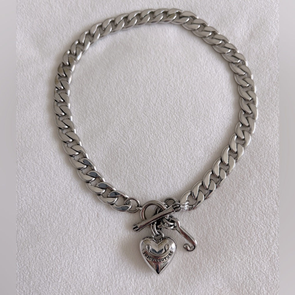 VINTAGE/ RARE Juicy Couture Silver Heart Charm Necklace